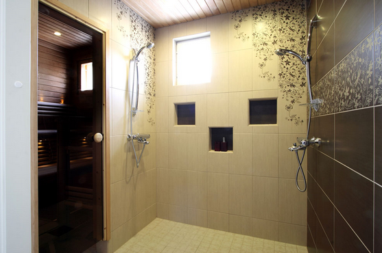 如果根據衛生間的實際大小來定制淋浴房