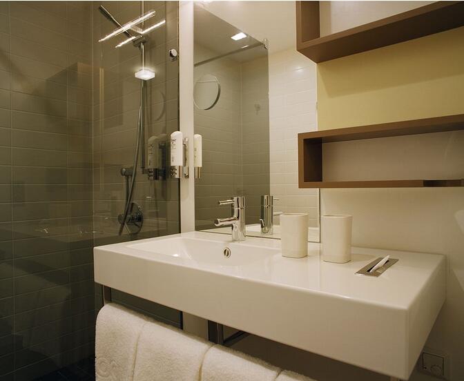 沐浴該選淋浴房還是浴缸更加好?