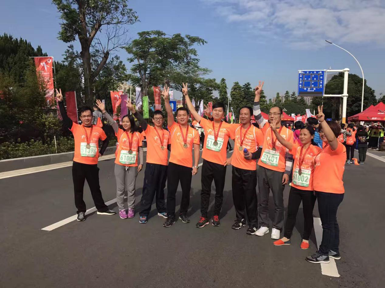 “奔跑吧,凱立!” 凱立跑隊現身玩轉中山馬拉松