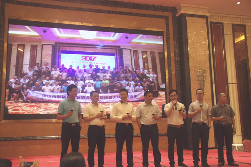 熱烈祝賀:凱立淋浴房被評選為淋浴房行業協會副會長單位