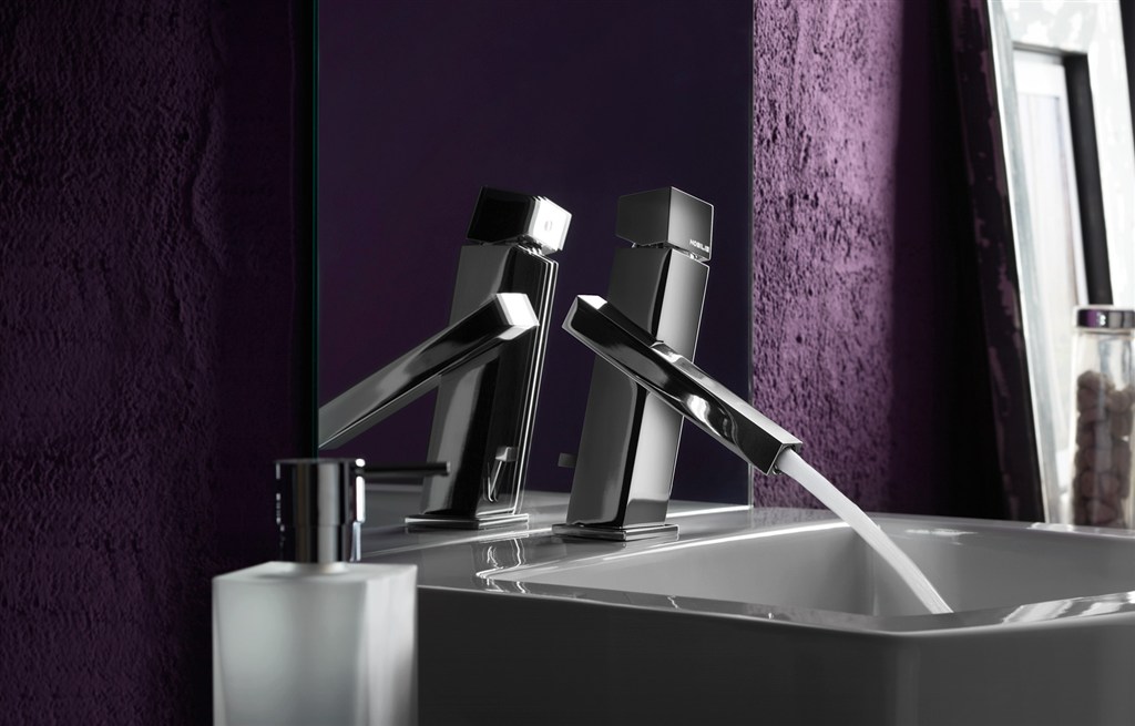 衛生間里面盆的水龍頭出現了堵塞該如何及時解決？